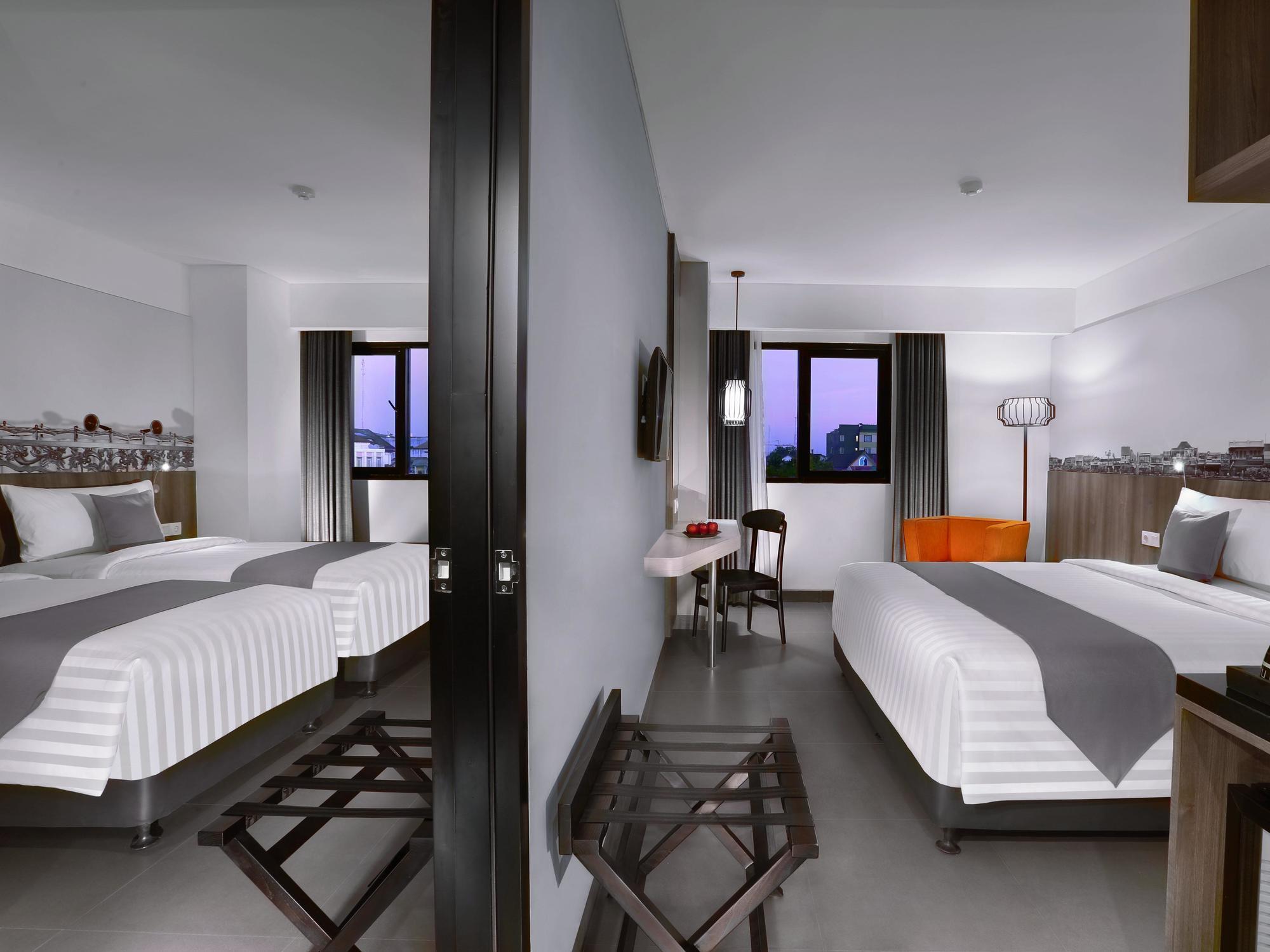 Hotel Neo Malioboro By Aston Yogyakarta Exterior foto